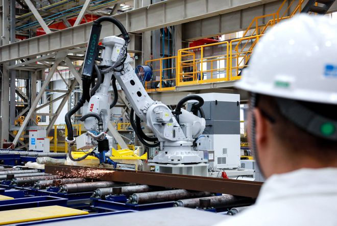 我國首個海洋油氣裝備制造'智能工廠'成功投產(chǎn)，引領(lǐng)海洋工程裝備研發(fā)新篇章