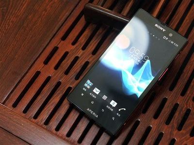 [多圖]外形簡約精致 索尼Xperia LT28h圖賞